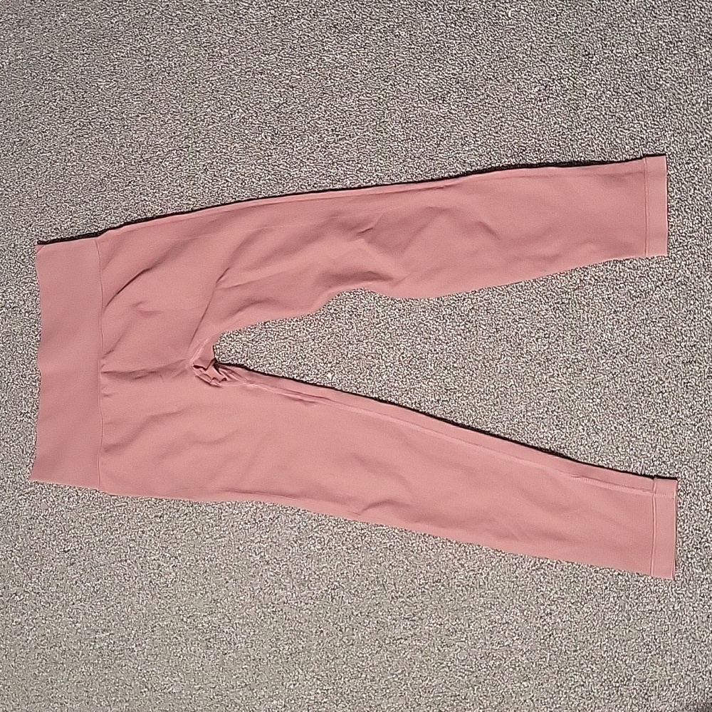 Salmon Colored Active Leggings Size M